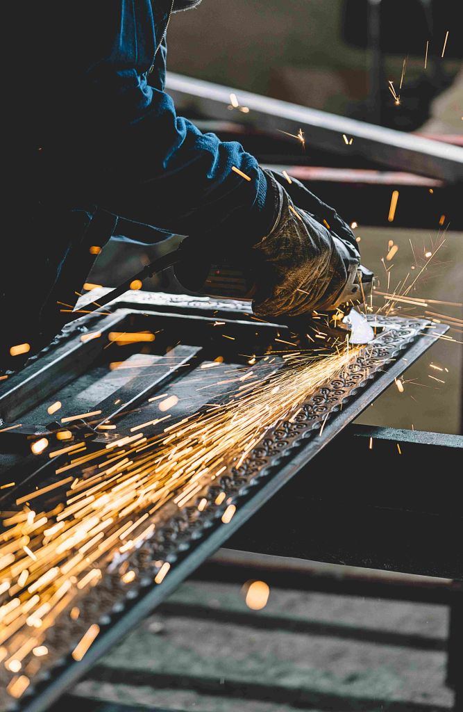 Spraggar works steel fabrication services